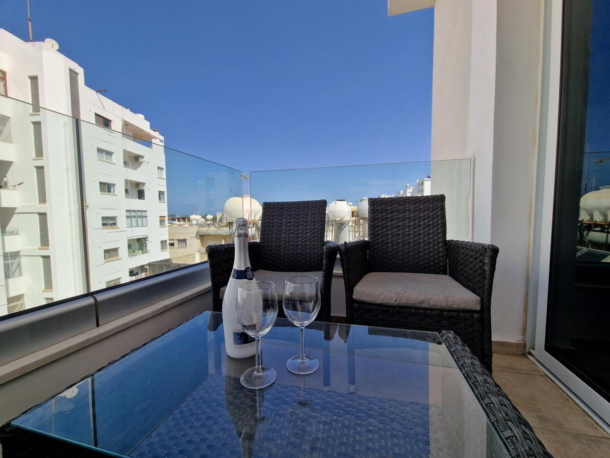 Tropical Paradise 200M From Finikoudes Beach Larnaca Extérieur photo