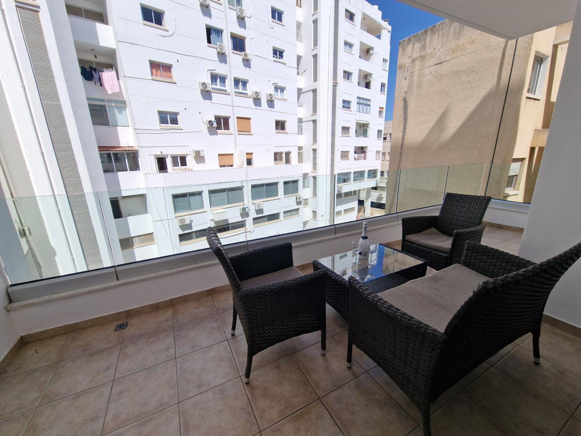 Tropical Paradise 200M From Finikoudes Beach Larnaca Extérieur photo